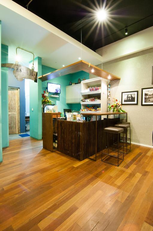 Nau Here Hostel كوتا الغرفة الصورة