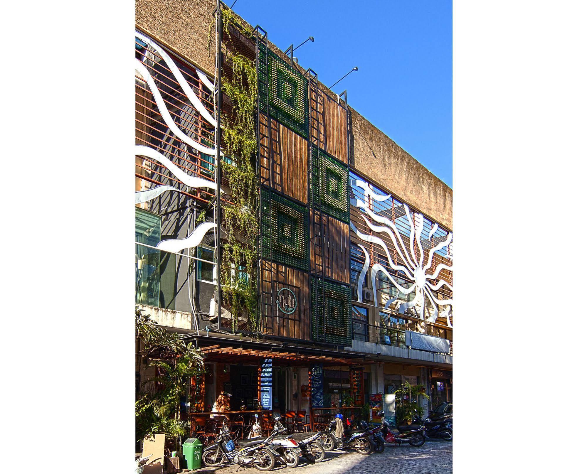 Nau Here Hostel كوتا المظهر الخارجي الصورة